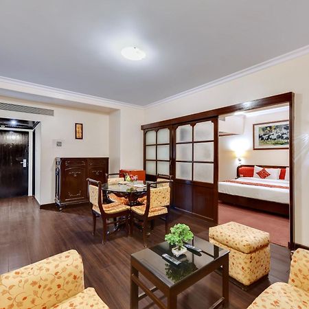Quality Inn Regency, Nashik Buitenkant foto