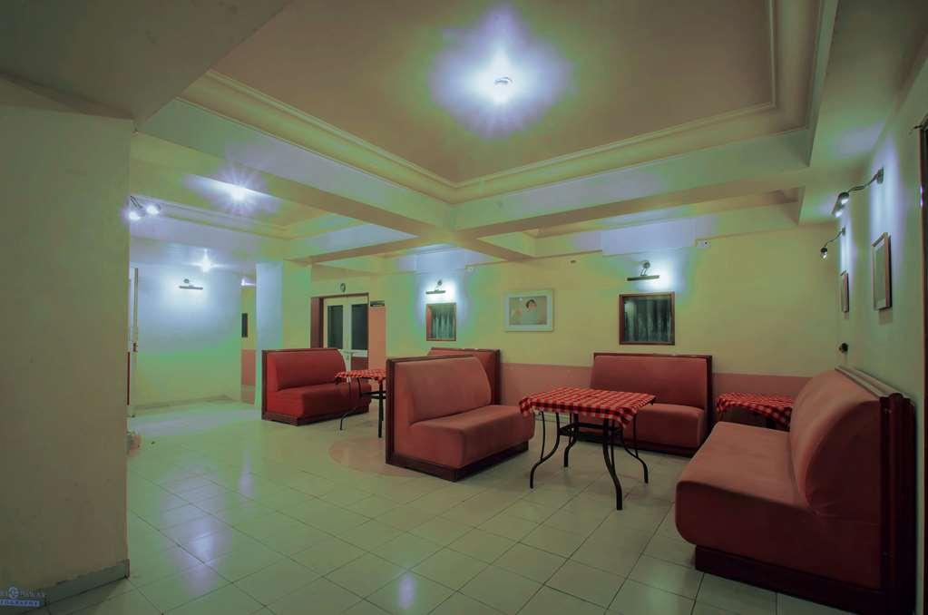 Quality Inn Regency, Nashik Interieur foto