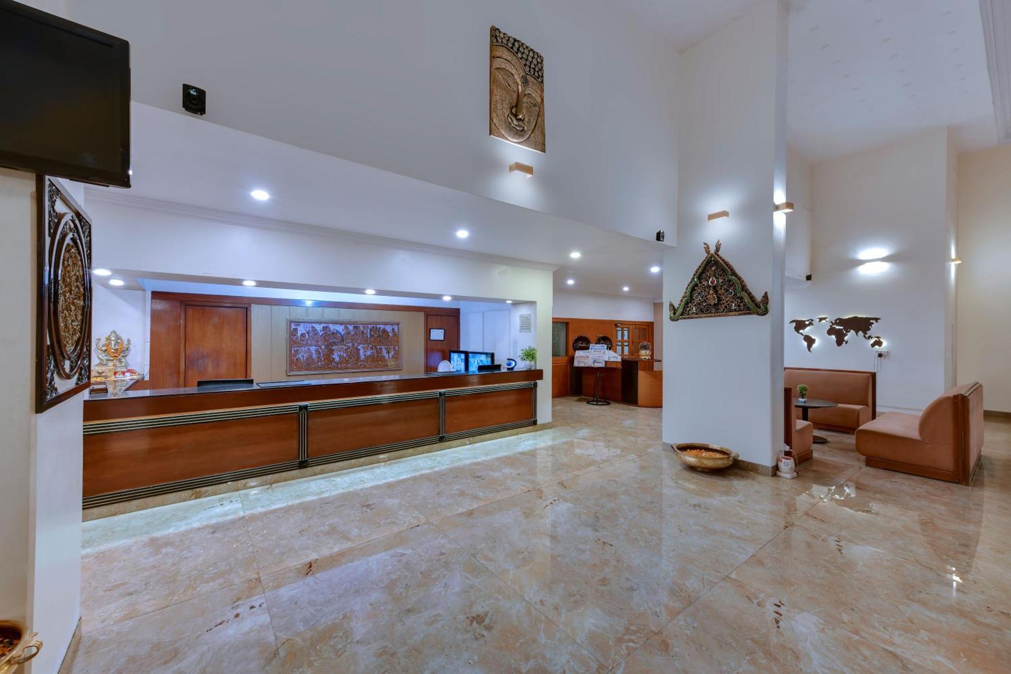 Quality Inn Regency, Nashik Buitenkant foto